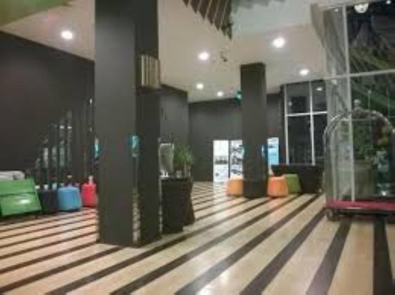 MaxOneHotels.com at Tidar Surabaya Eksteriør billede