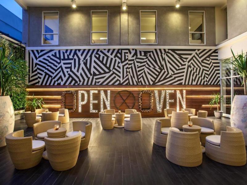 MaxOneHotels.com at Tidar Surabaya Eksteriør billede