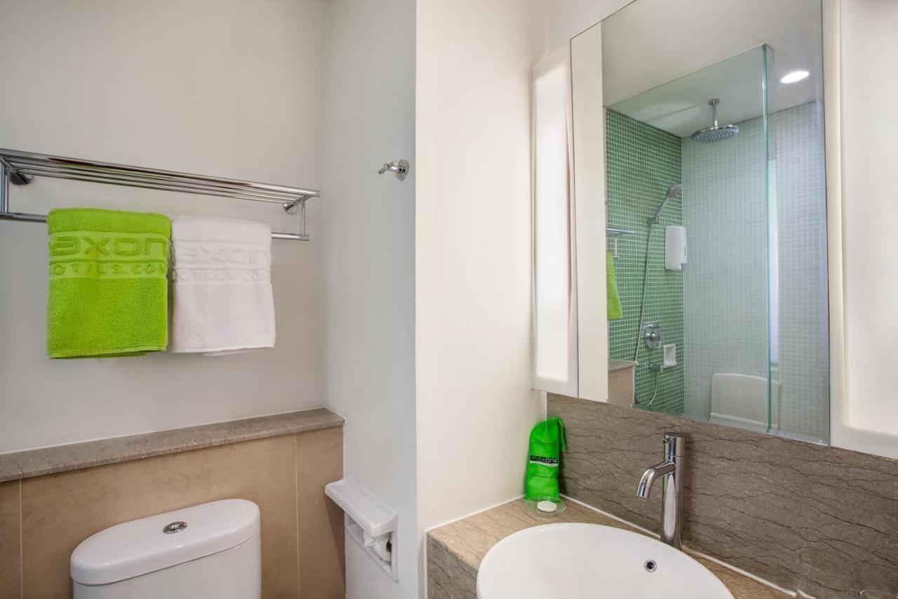 MaxOneHotels.com at Tidar Surabaya Eksteriør billede