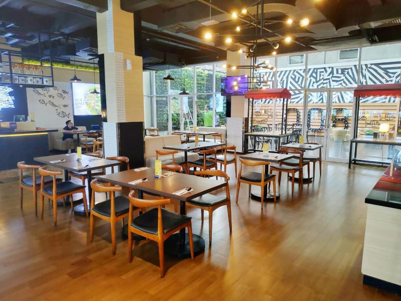 MaxOneHotels.com at Tidar Surabaya Eksteriør billede
